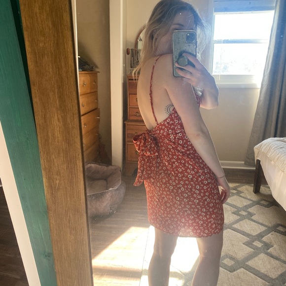 Skylar + Madison floral mini dress - Picture 8 of 9